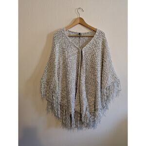 elan anthropologie white and cream knit tassel cozy poncho one size